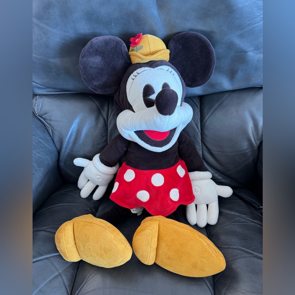Discontinued Folkmanis Puppets 5008 Mini Mouse 22’’ Hand Puppet Disney